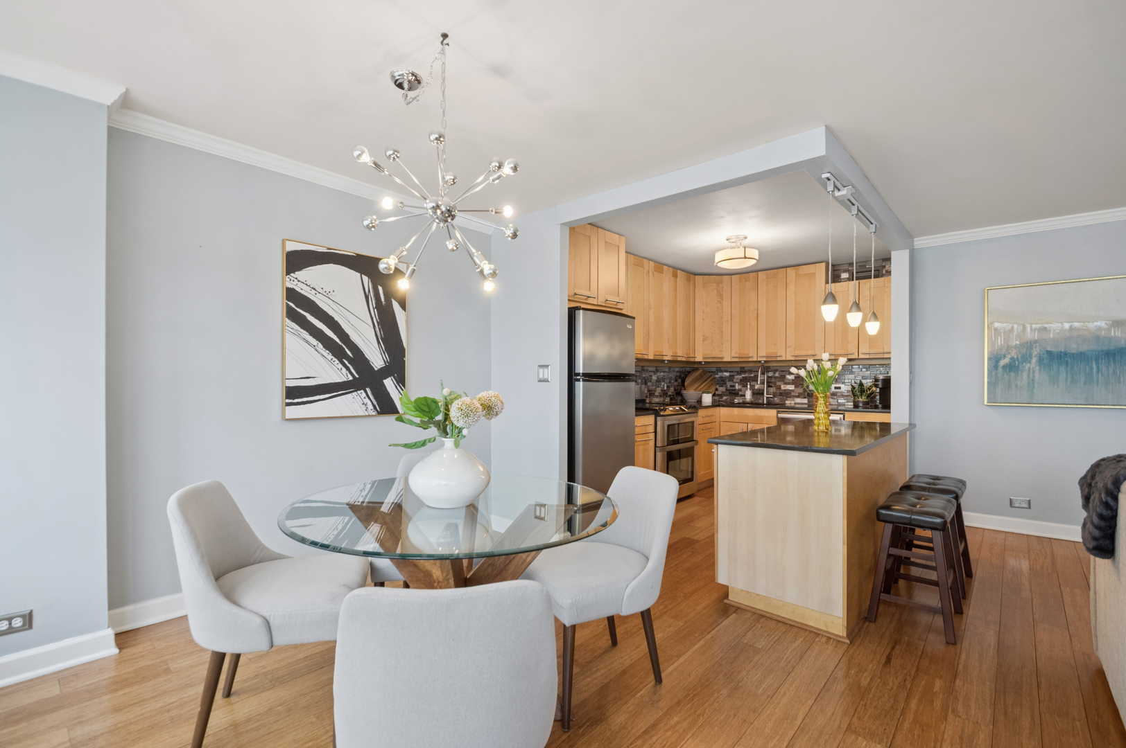 3550 N Lake Shore Drive Unit: 2424
