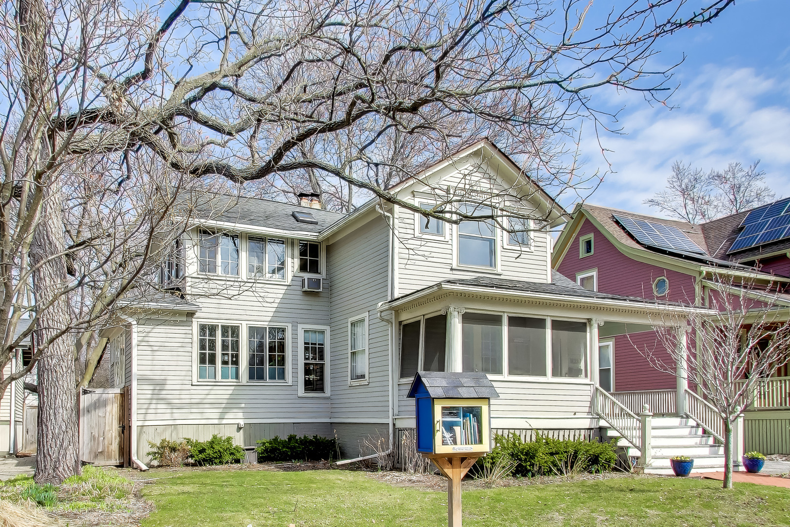 1123 Main Street