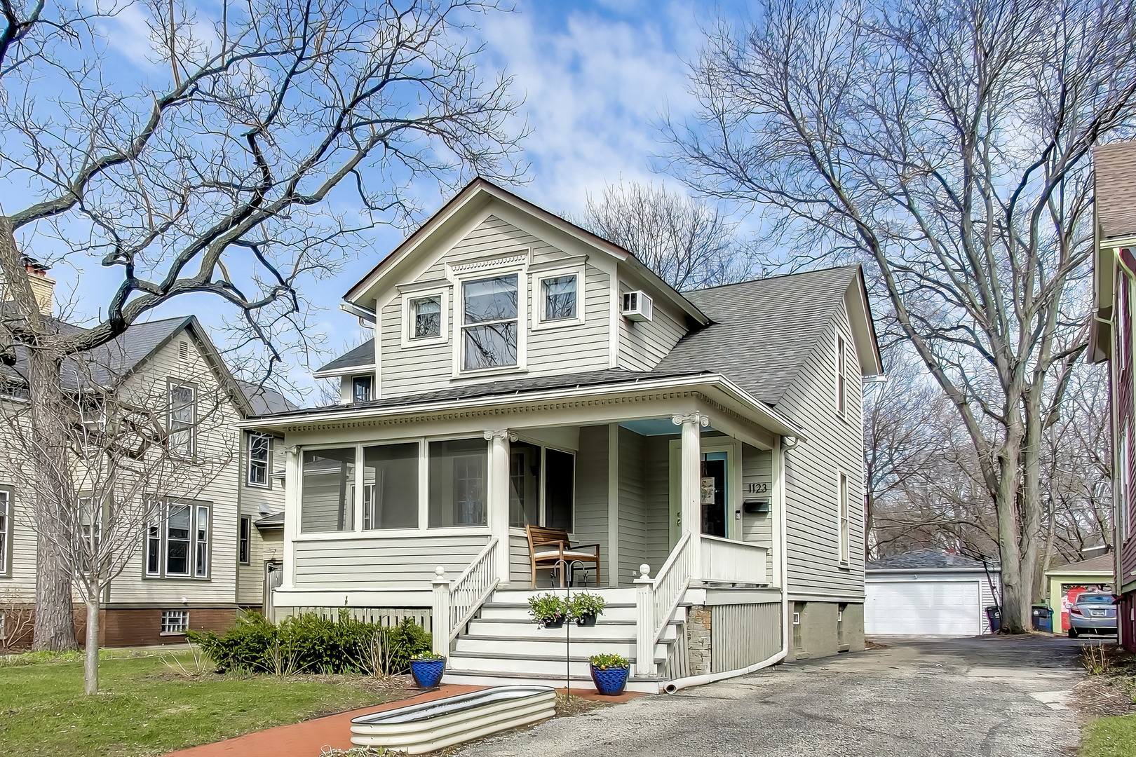 1123 Main Street