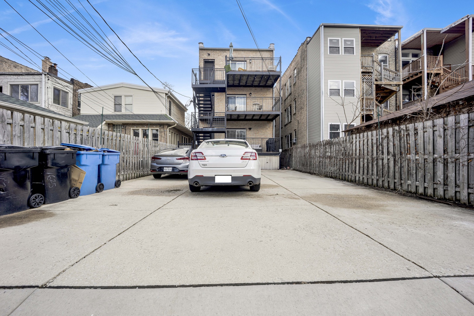 1625 W Catalpa Avenue Unit: 1