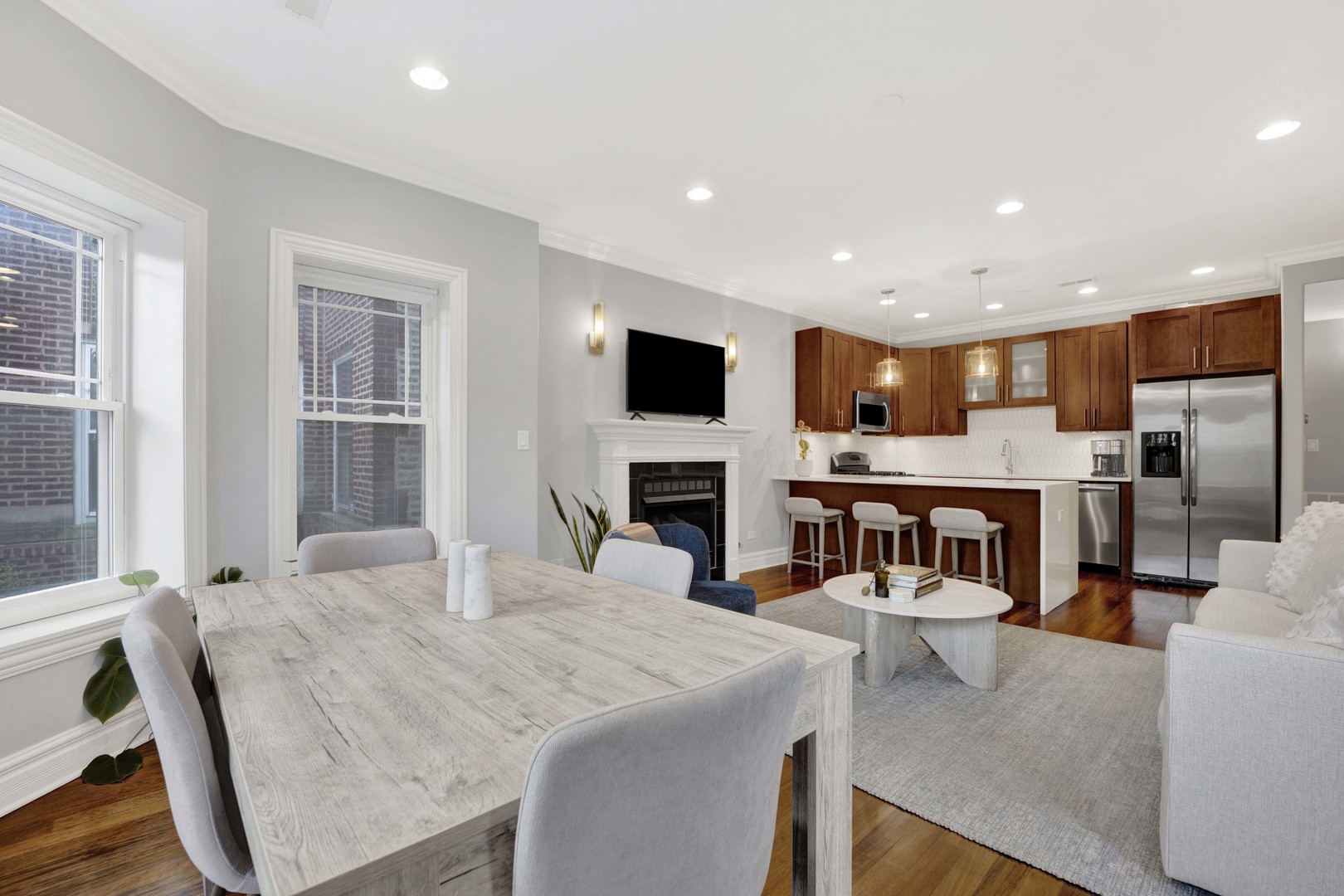 1625 W Catalpa Avenue Unit: 1