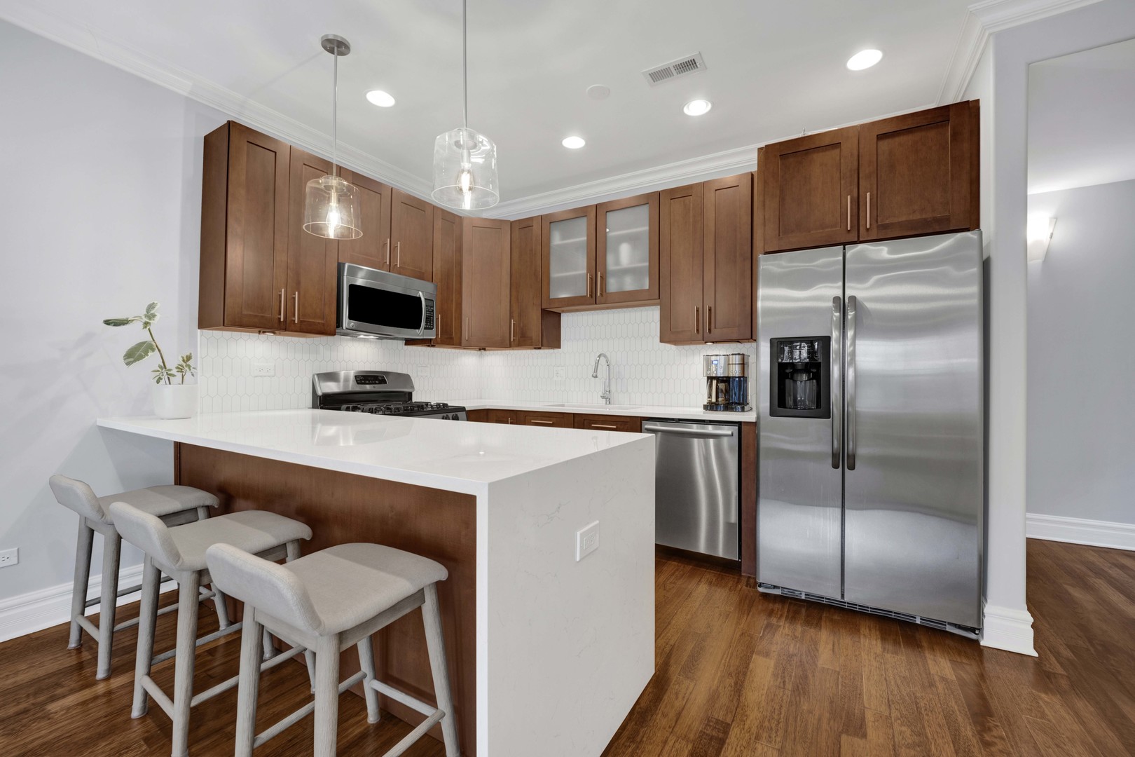 1625 W Catalpa Avenue Unit: 1
