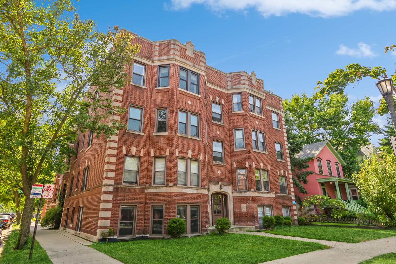 702 Reba Place Unit: G2
