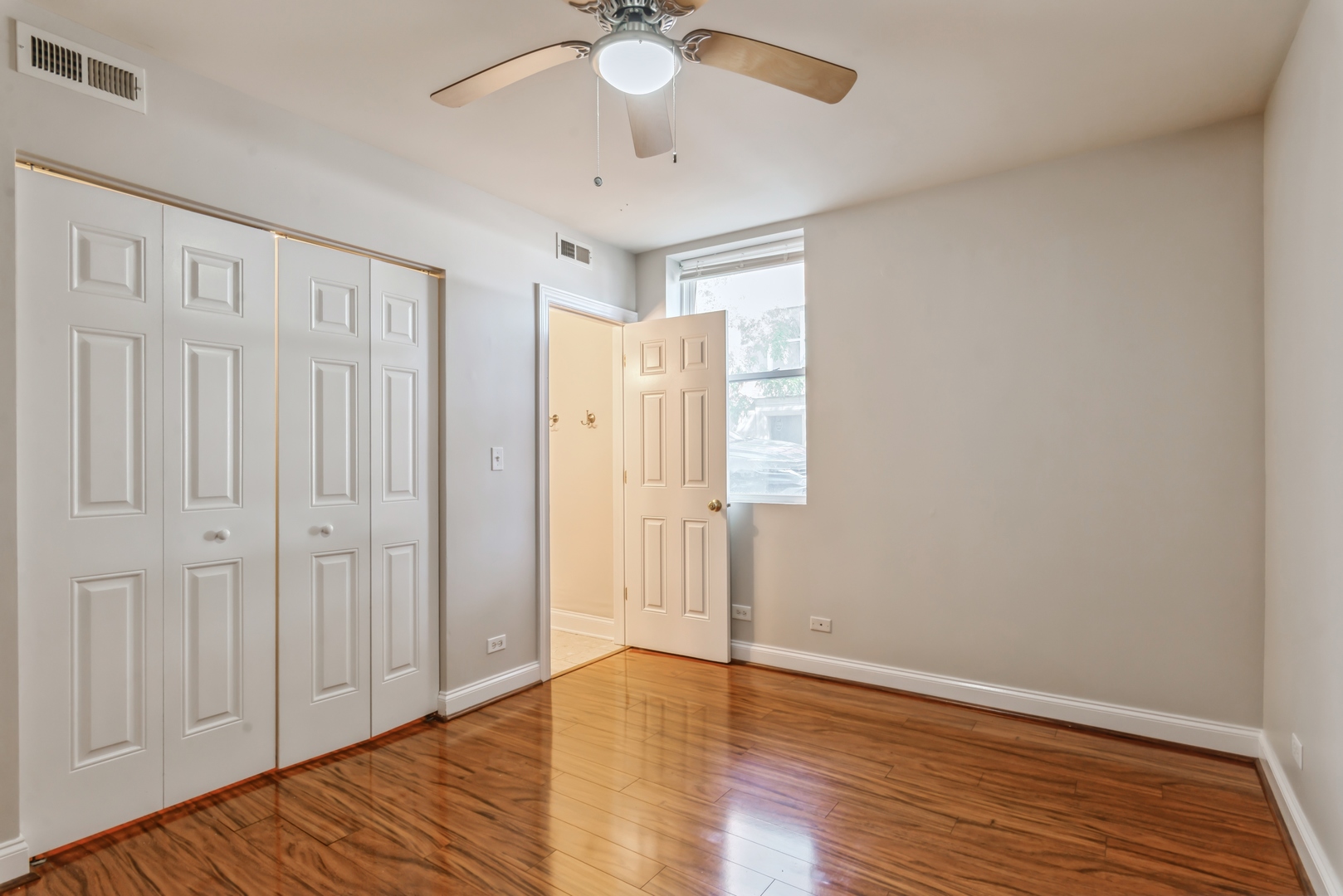 702 Reba Place Unit: G2