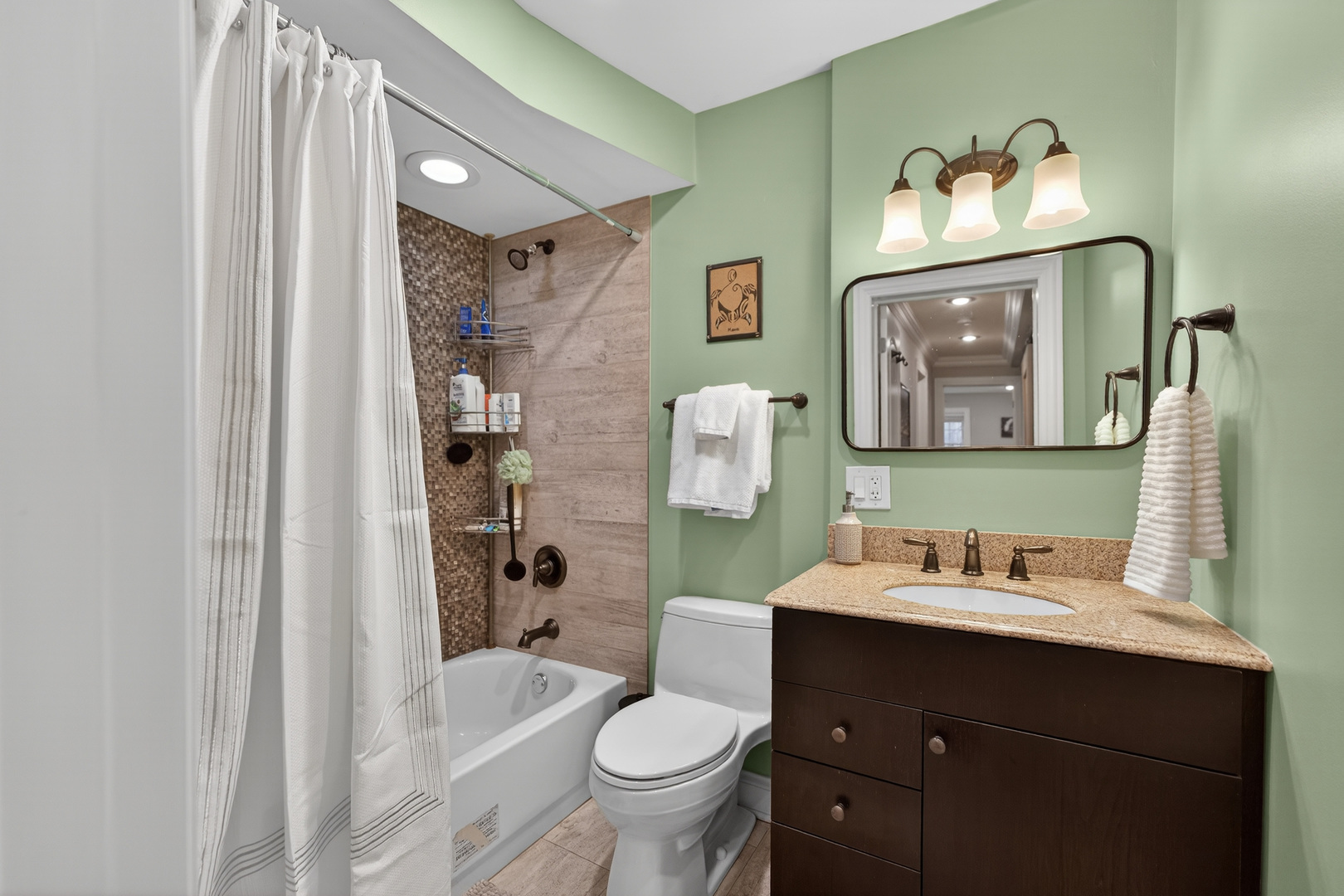 1502 N Artesian Avenue Unit: 1