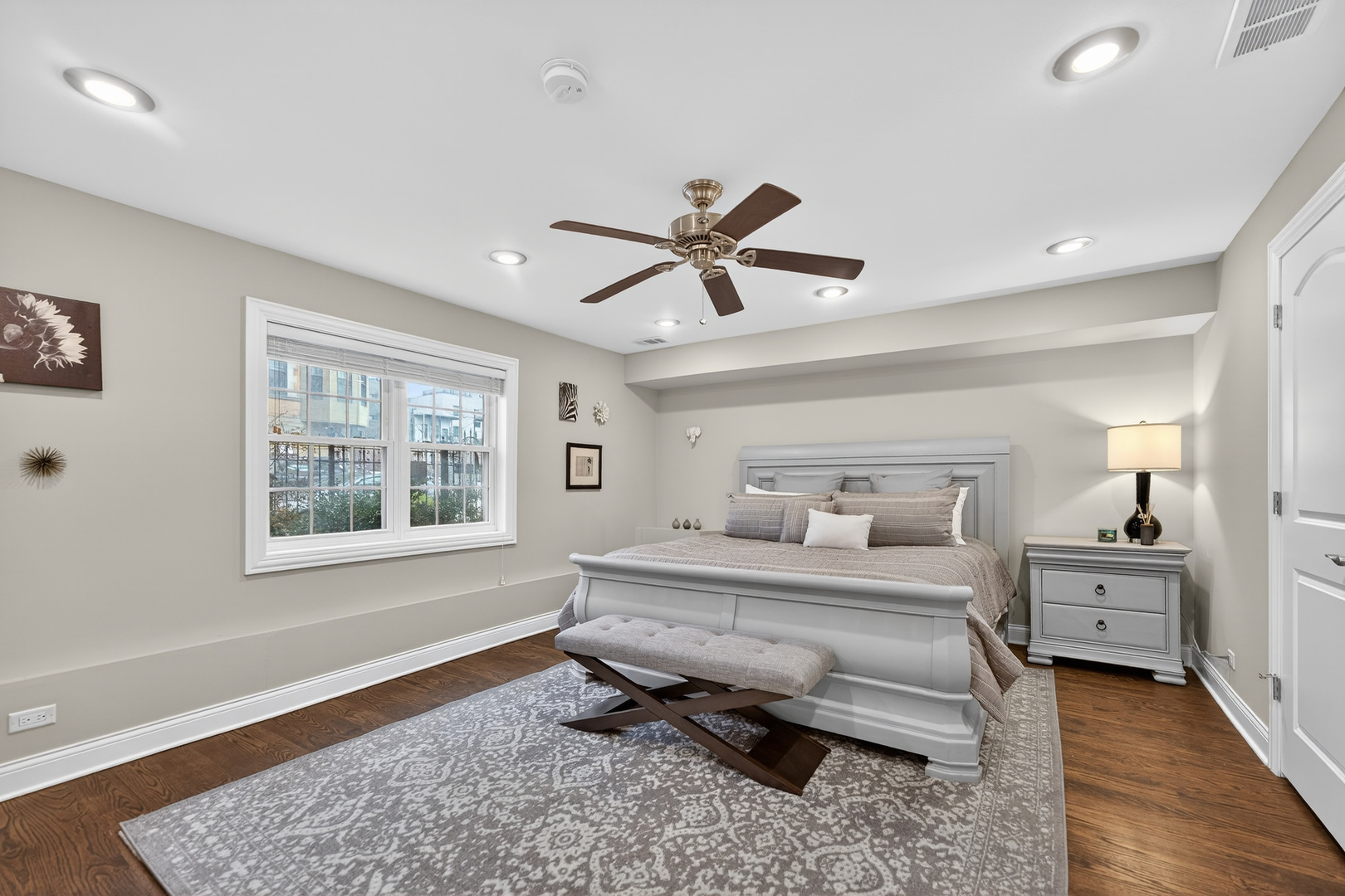 1502 N Artesian Avenue Unit: 1