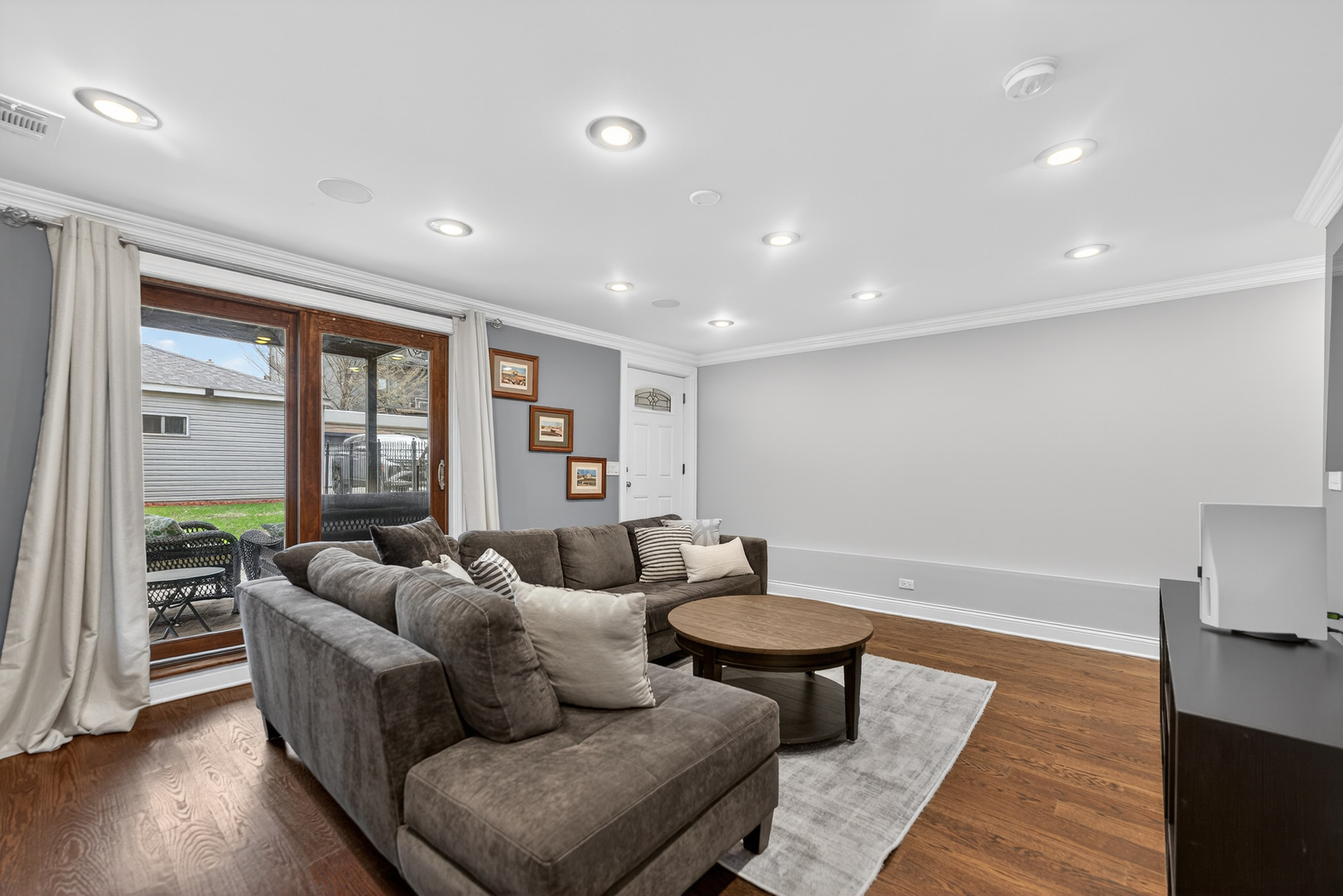 1502 N Artesian Avenue Unit: 1