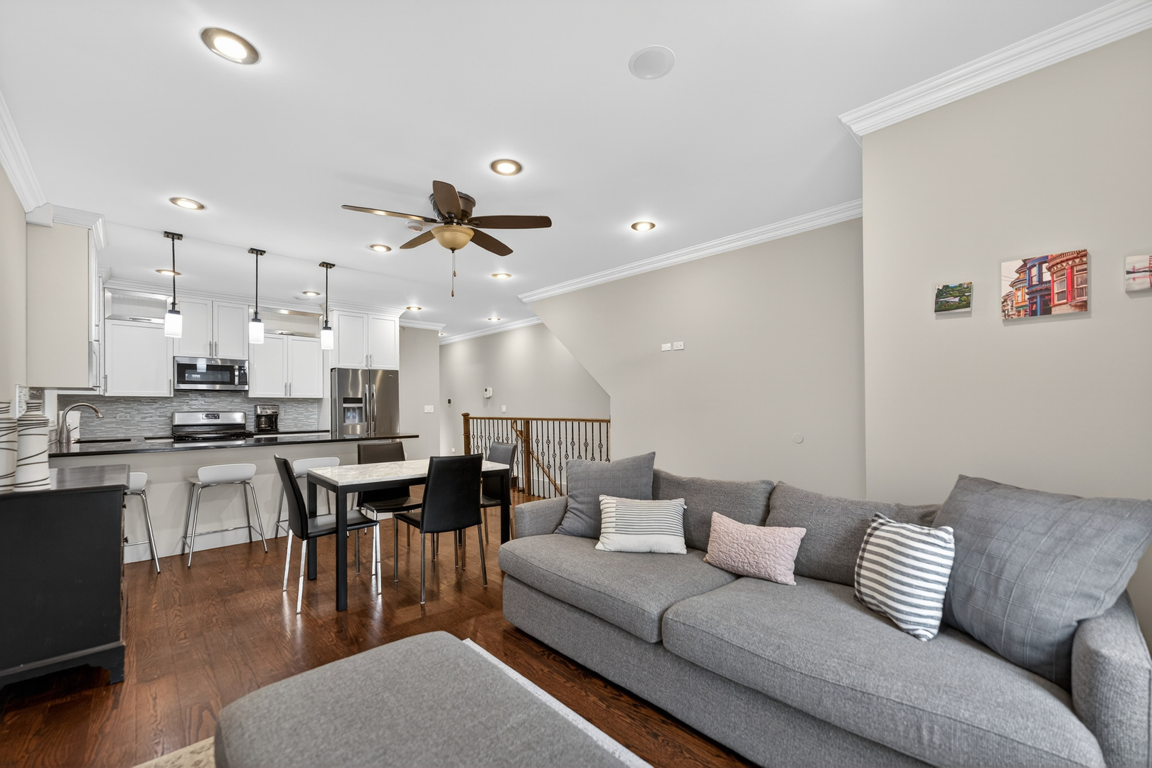 1502 N Artesian Avenue Unit: 1