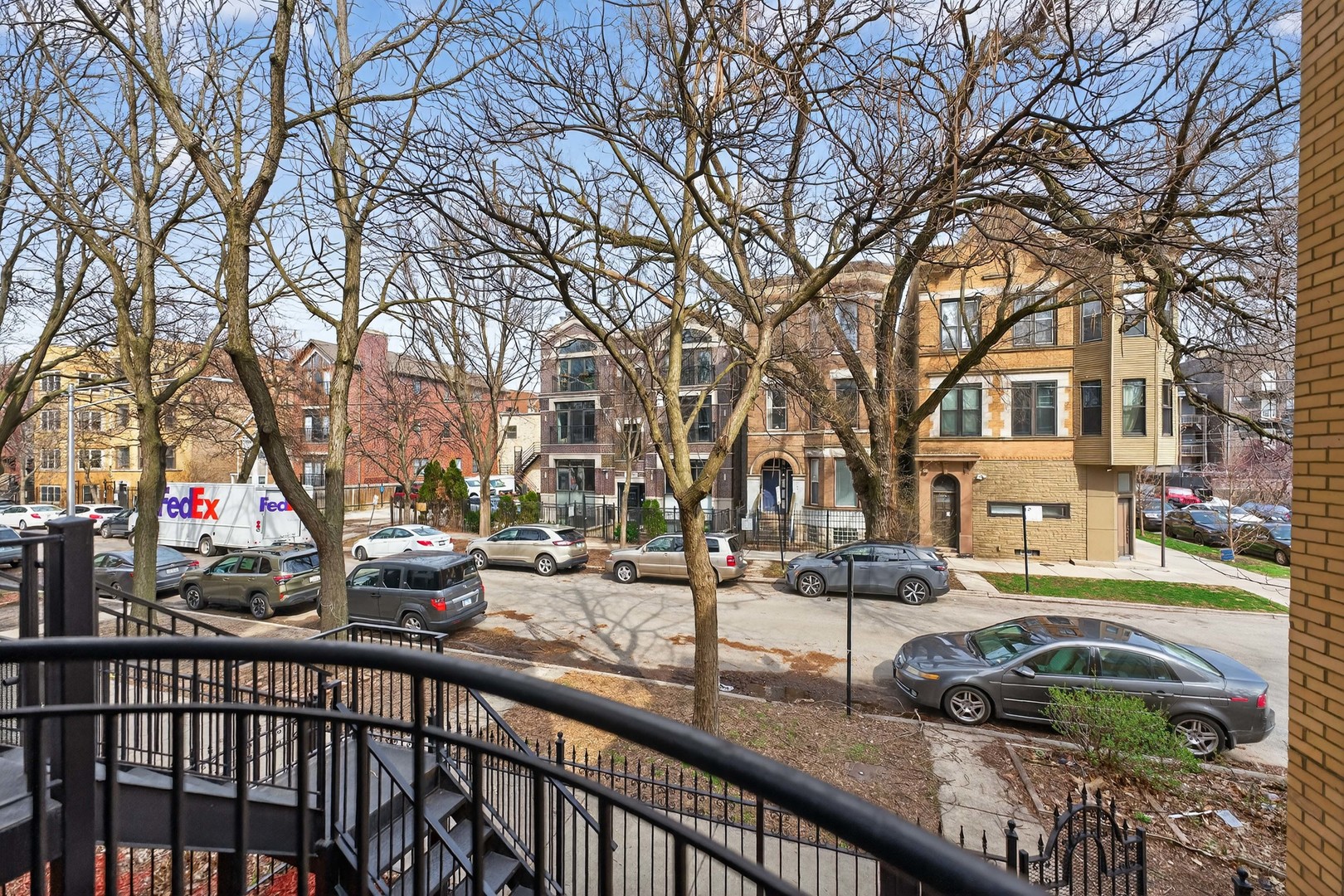 1502 N Artesian Avenue Unit: 1