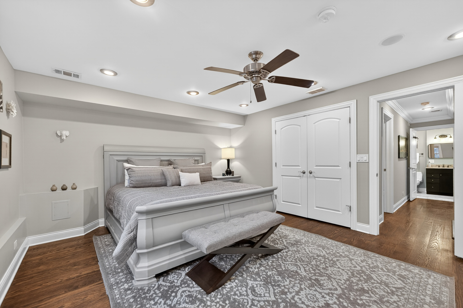1502 N Artesian Avenue Unit: 1