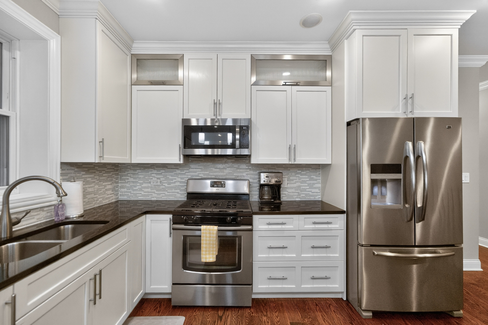 1502 N Artesian Avenue Unit: 1