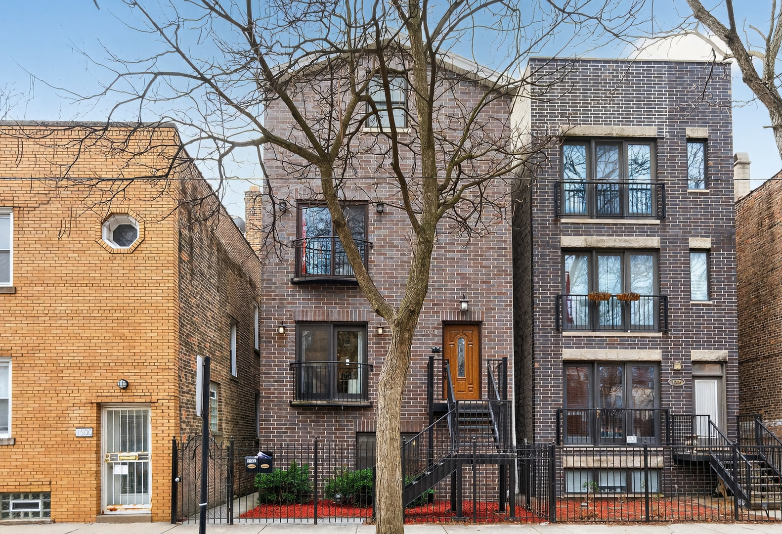 1502 N Artesian Avenue Unit: 1