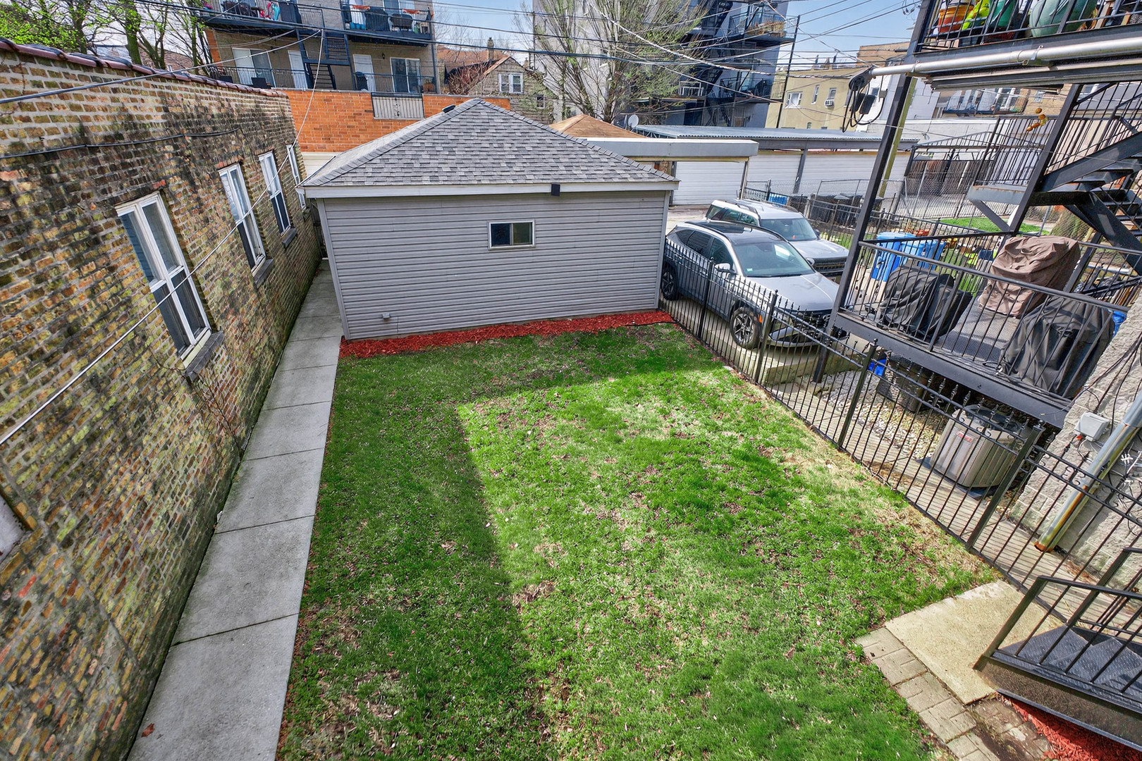 1502 N Artesian Avenue Unit: 1