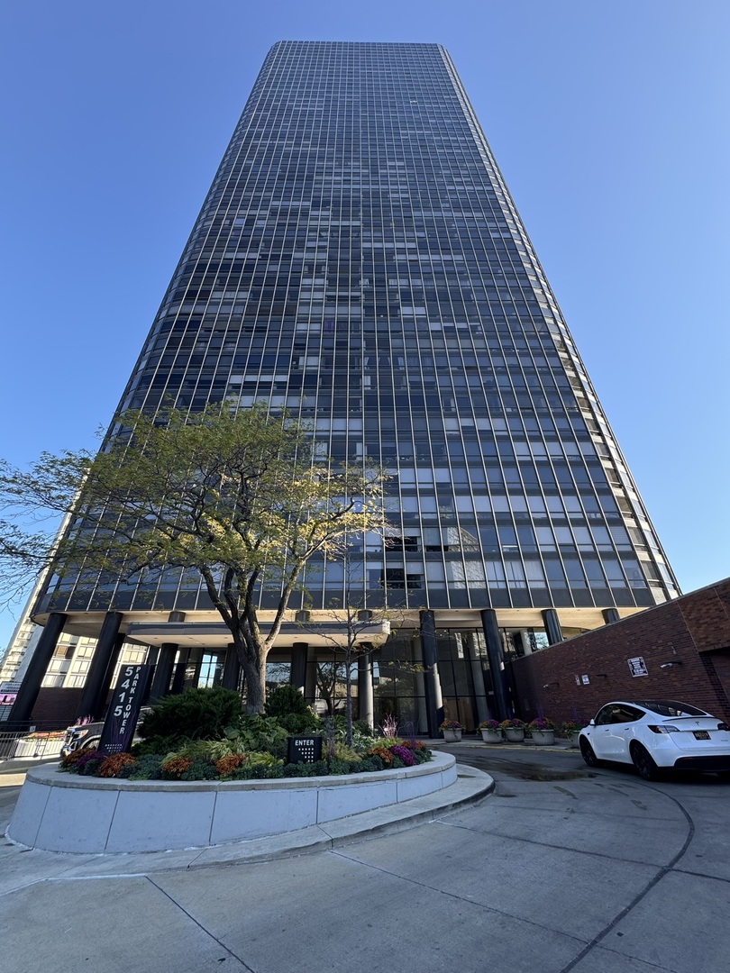 5415 N Sheridan Road Unit: 2904