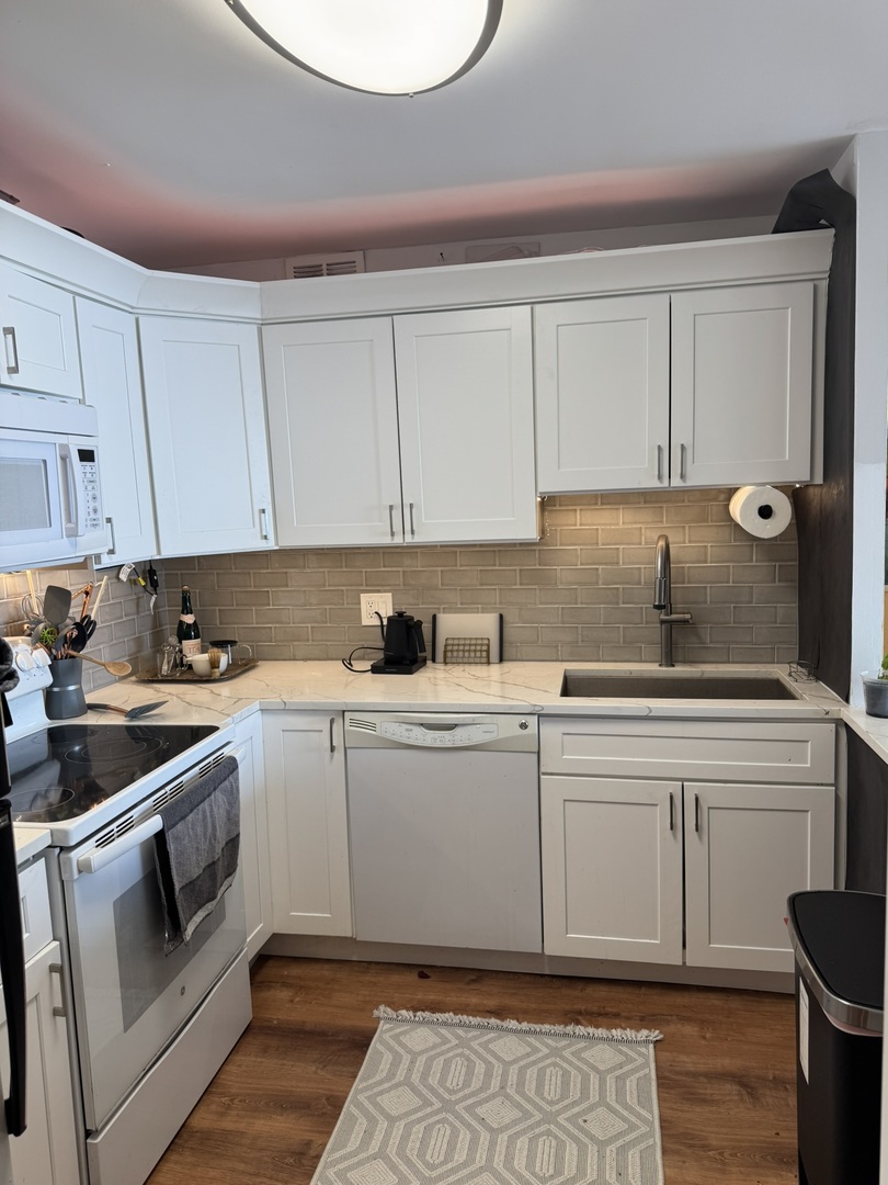5415 N Sheridan Road Unit: 2904