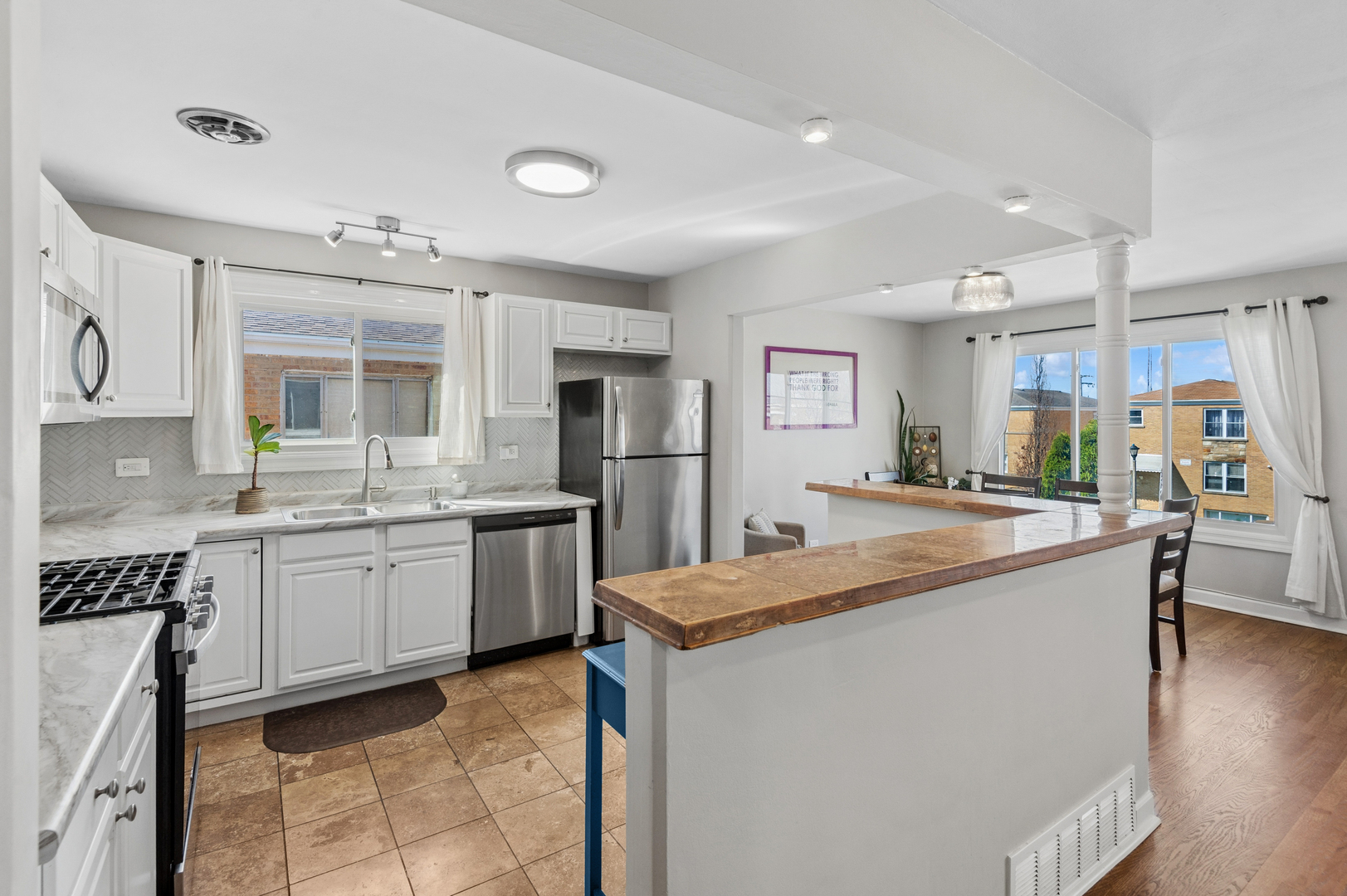 5021 Church Street Unit: 2