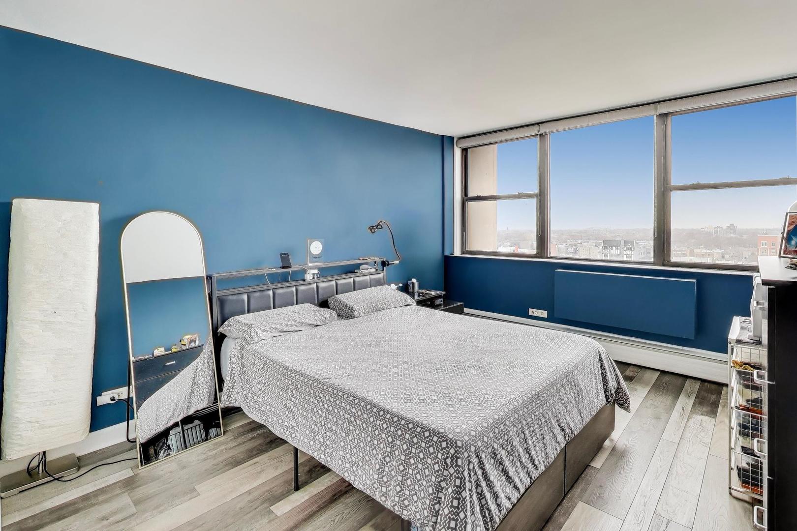 5740 N Sheridan Road Unit: 12E