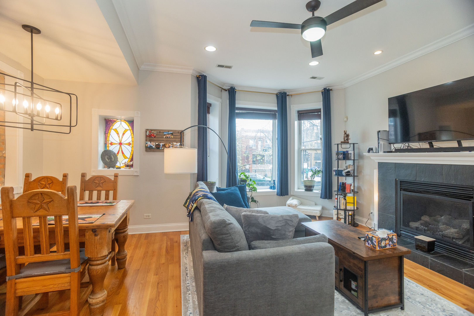 5206 N WINTHROP Avenue Unit: 1
