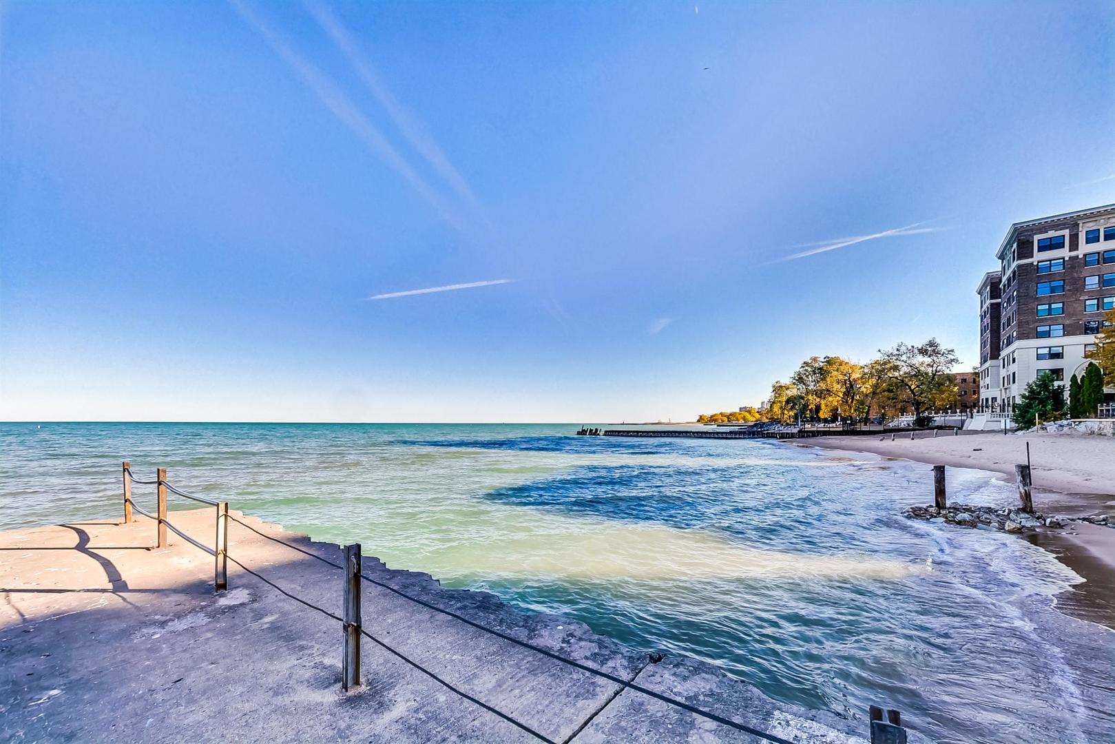 1245 W Jarvis Avenue Unit: 2
