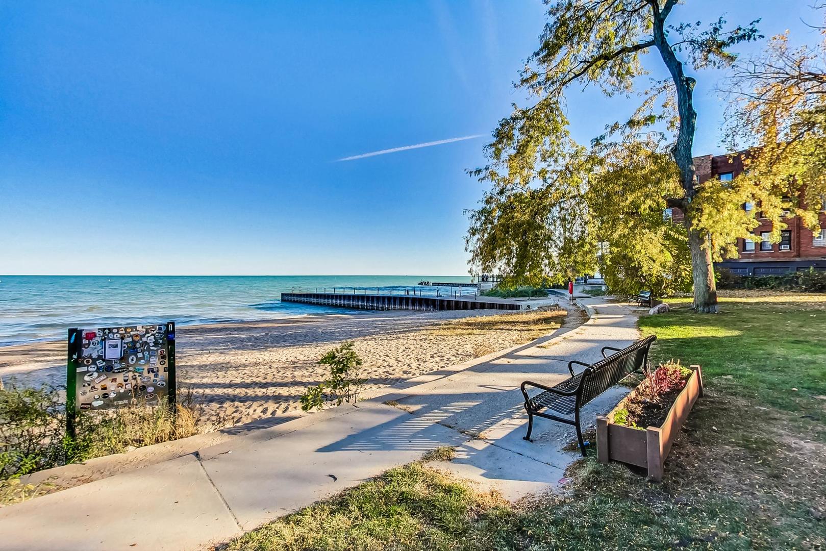 1245 W Jarvis Avenue Unit: 2