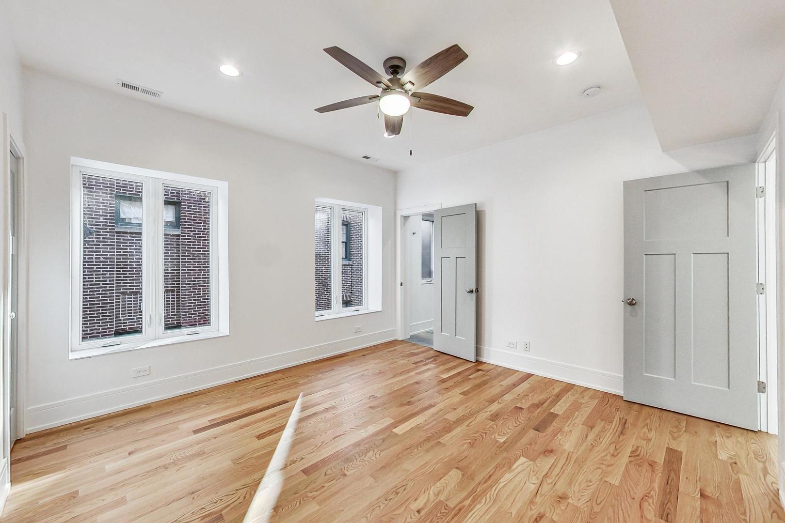 1245 W Jarvis Avenue Unit: 2