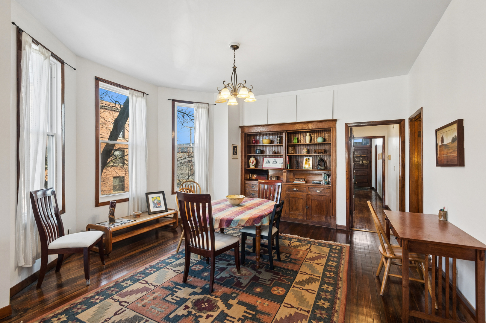 4057 N Damen Avenue Unit: 2