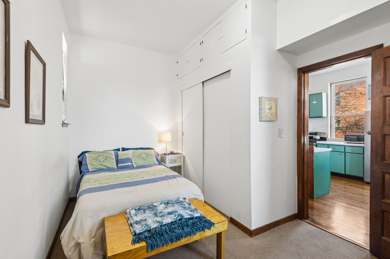 4057 N Damen Avenue Unit: 2