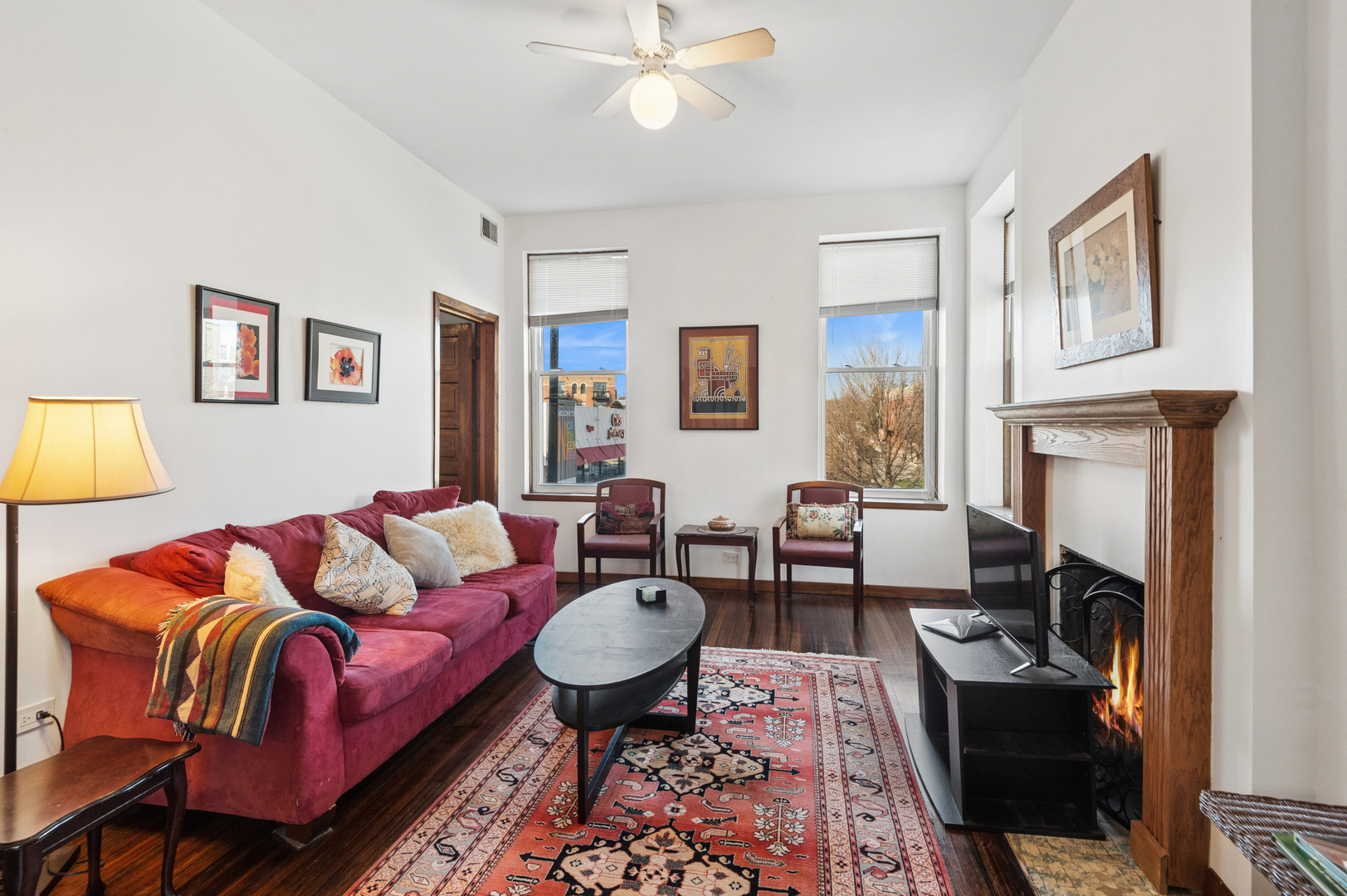 4057 N Damen Avenue Unit: 2