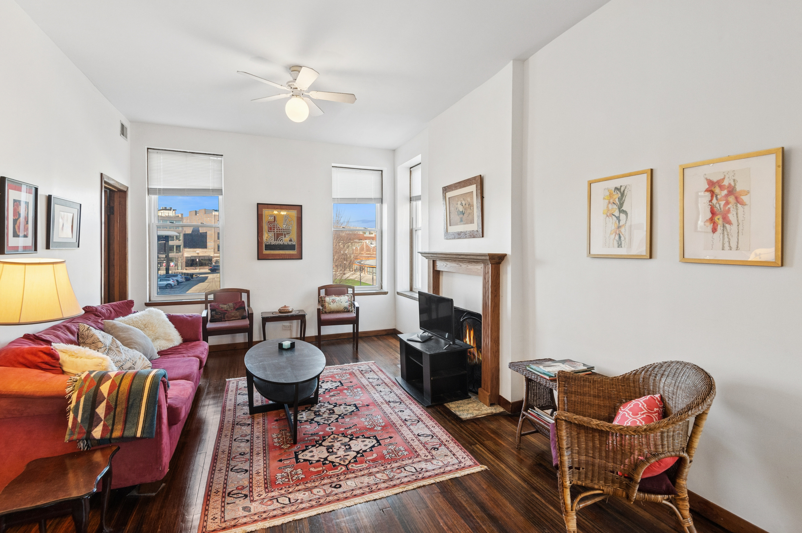 4057 N Damen Avenue Unit: 2