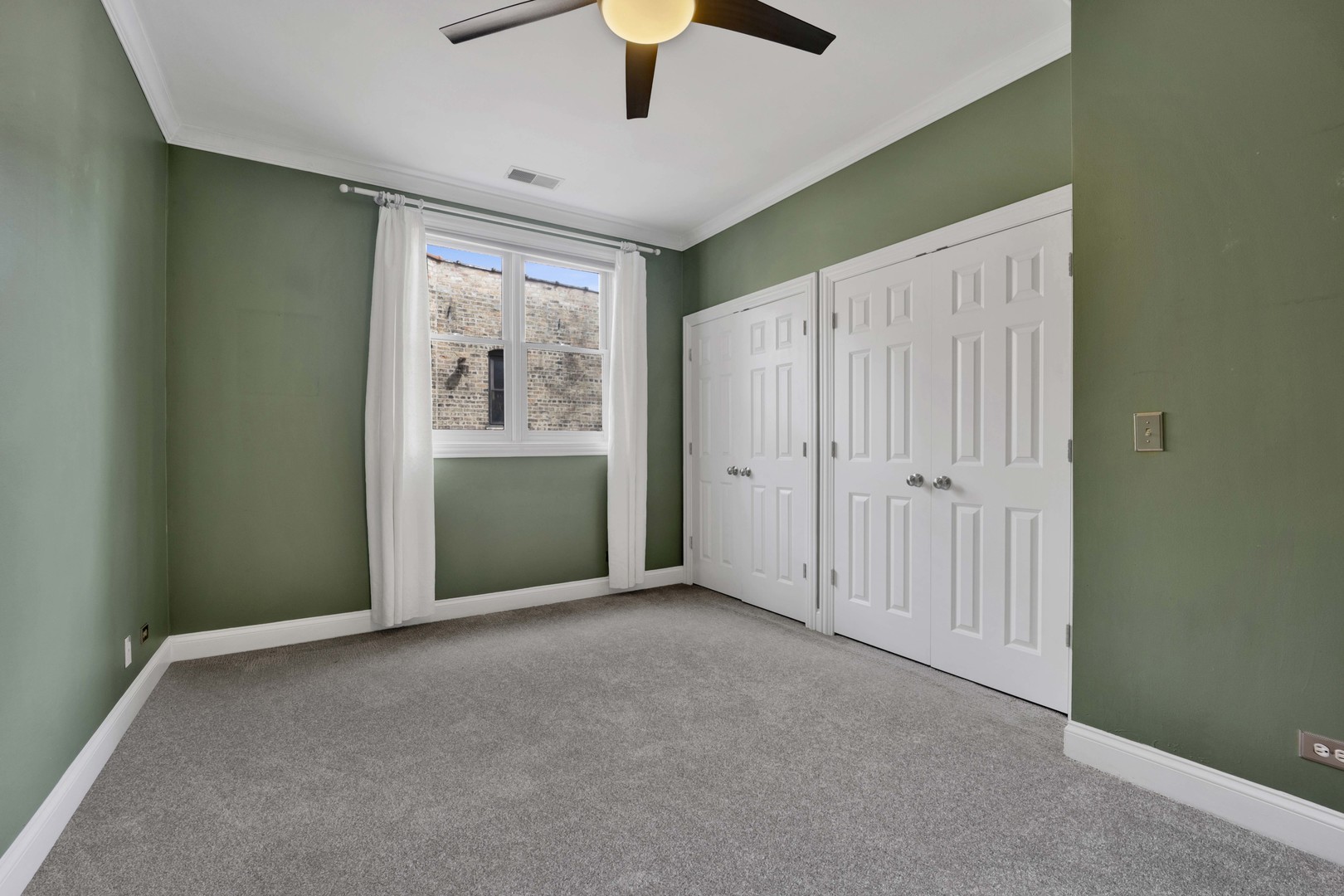 4543 N Malden Street Unit: 2N
