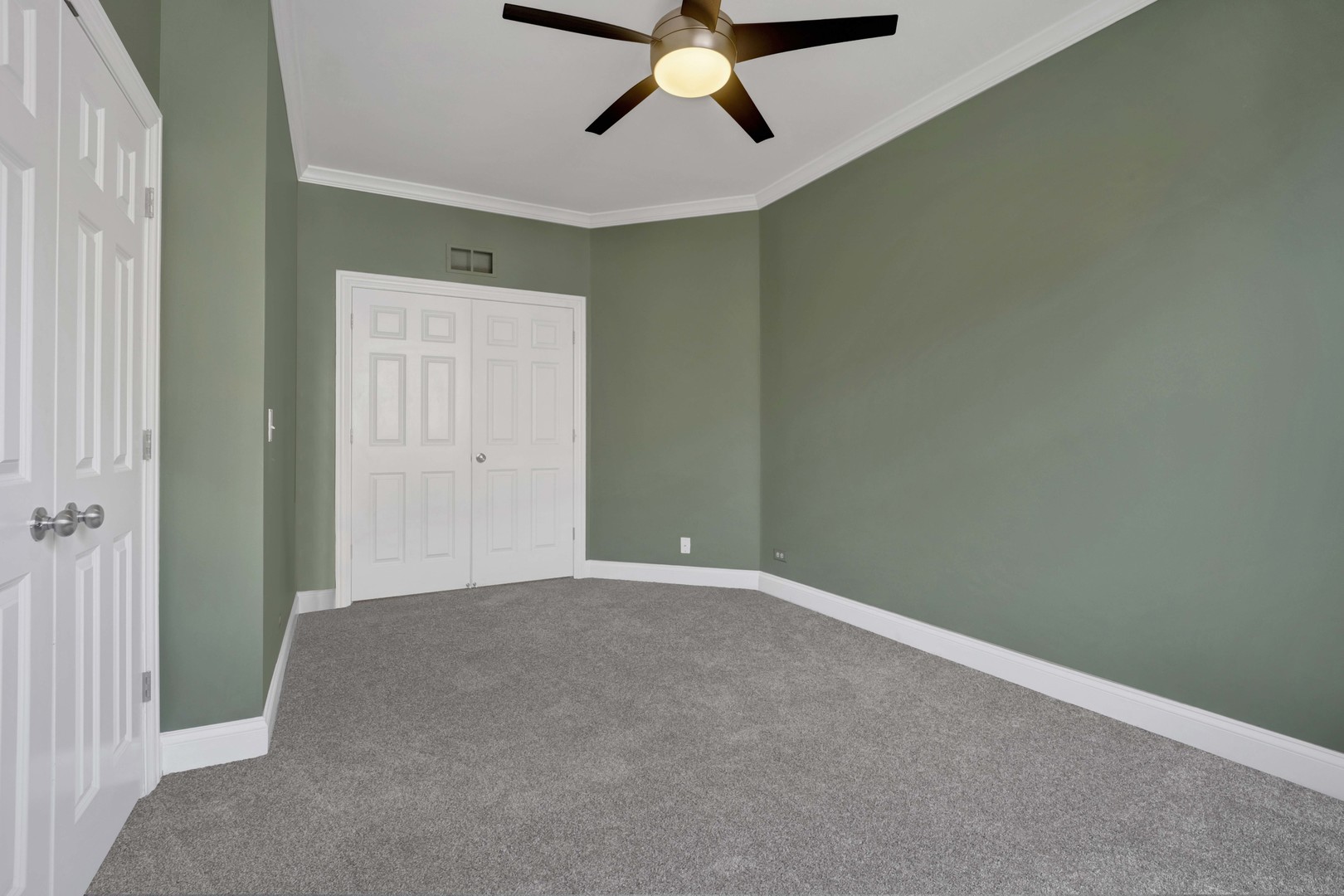 4543 N Malden Street Unit: 2N
