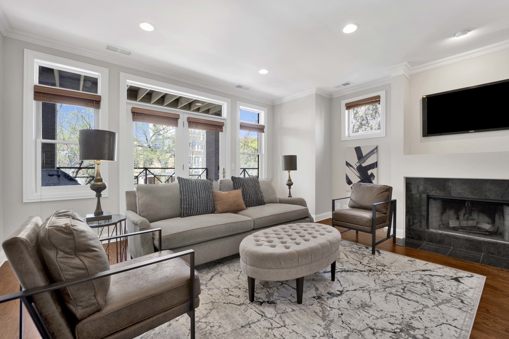 4543 N Malden Street Unit: 2N