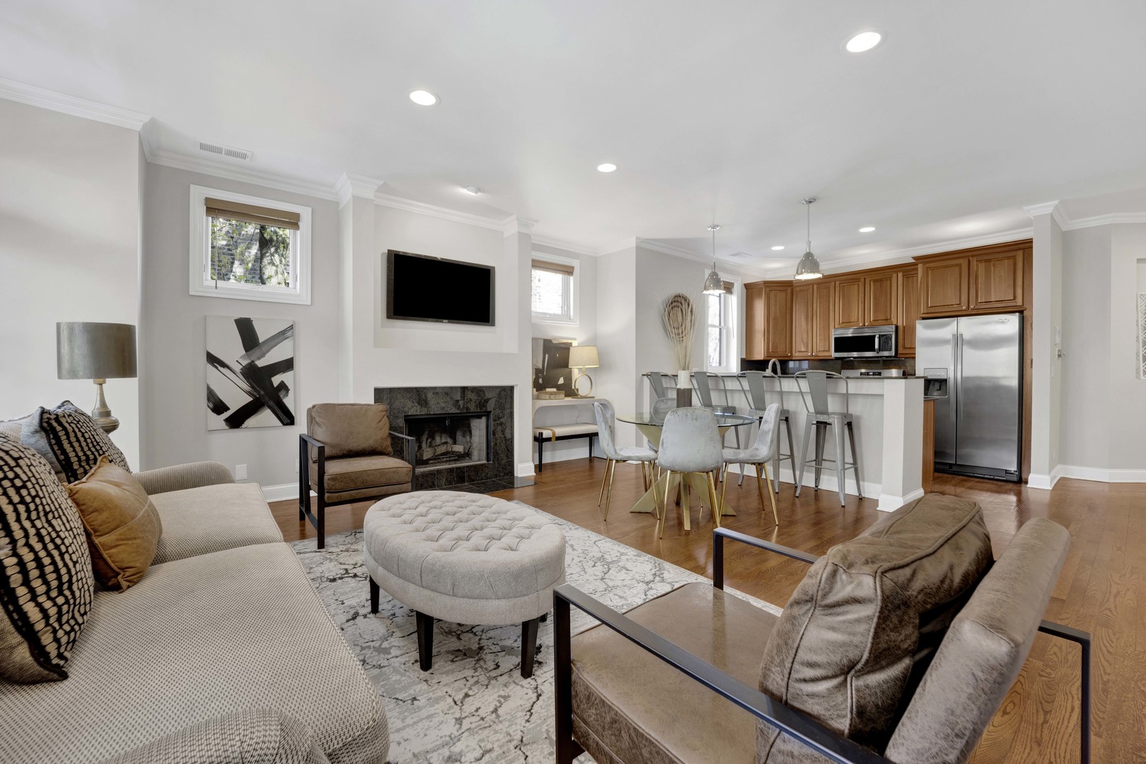 4543 N Malden Street Unit: 2N