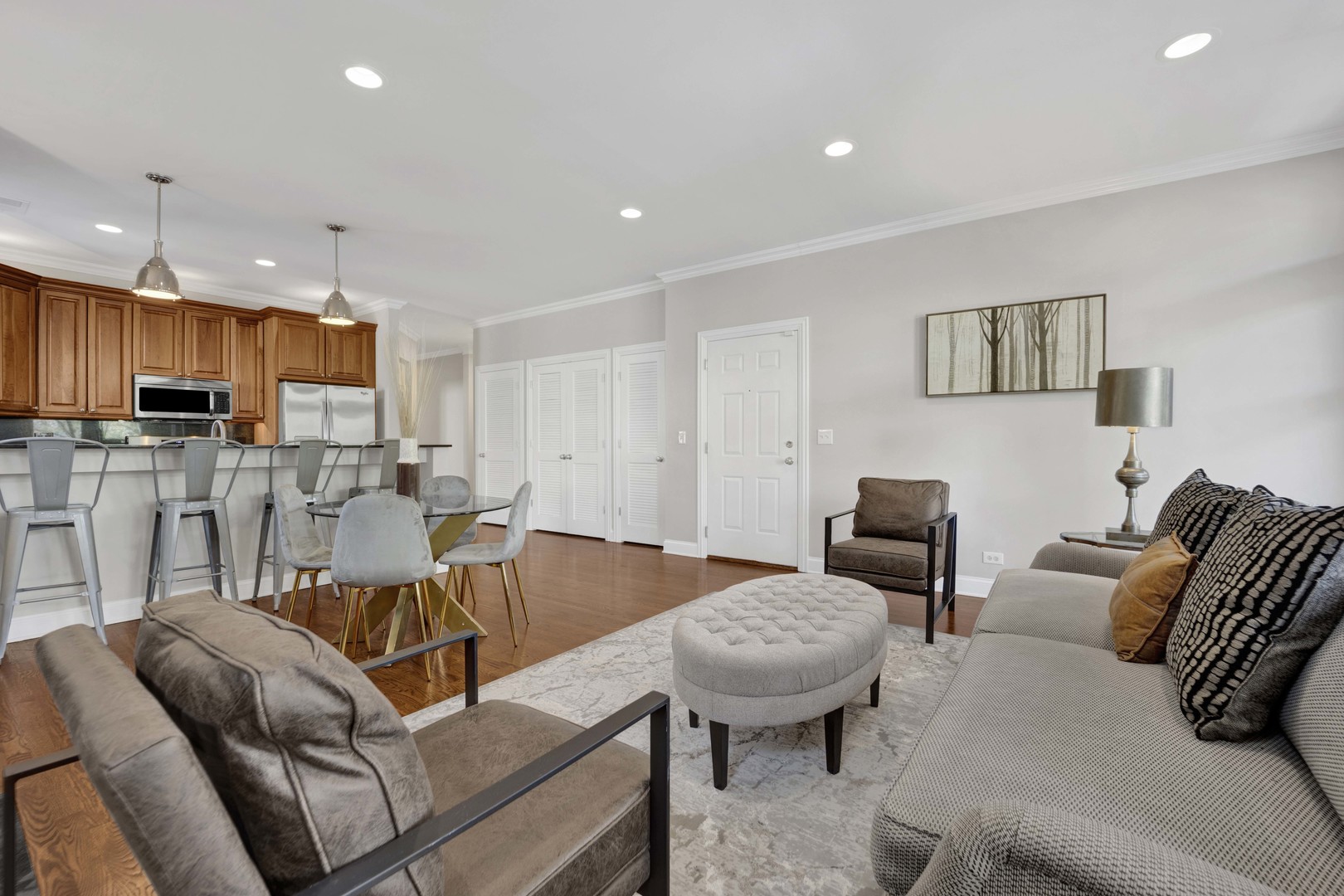 4543 N Malden Street Unit: 2N