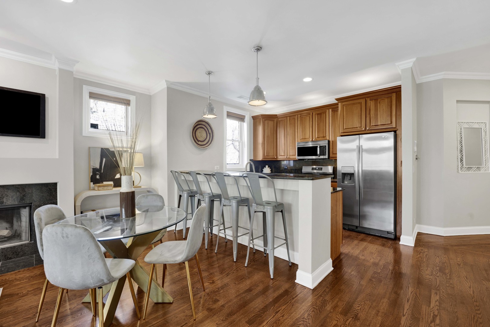4543 N Malden Street Unit: 2N