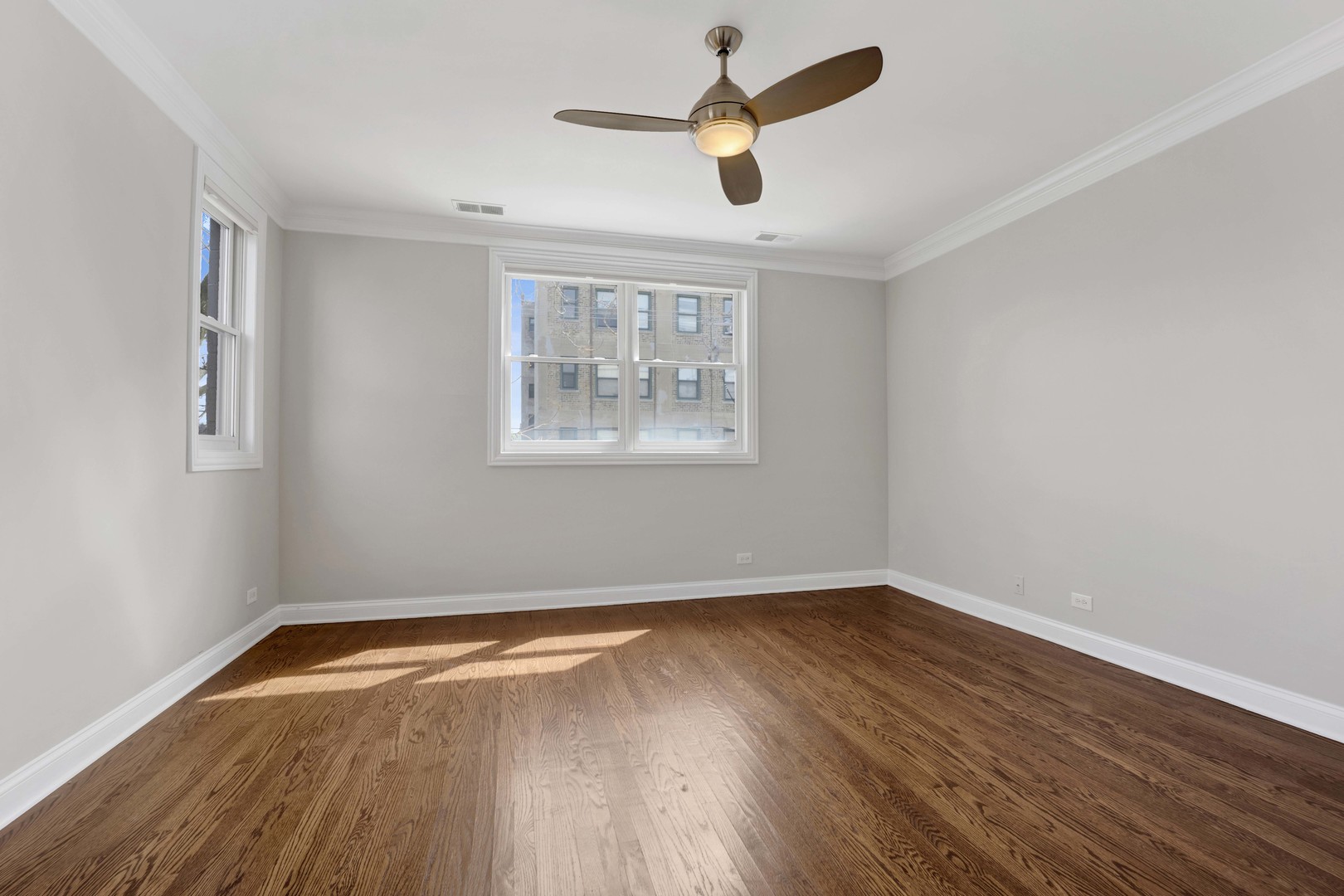 4543 N Malden Street Unit: 2N