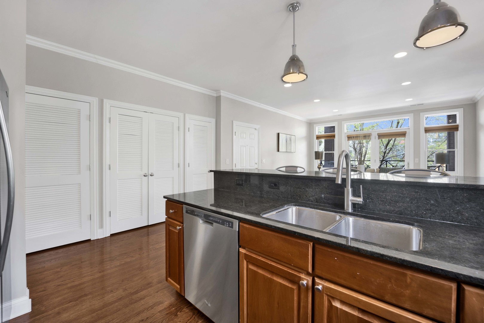 4543 N Malden Street Unit: 2N