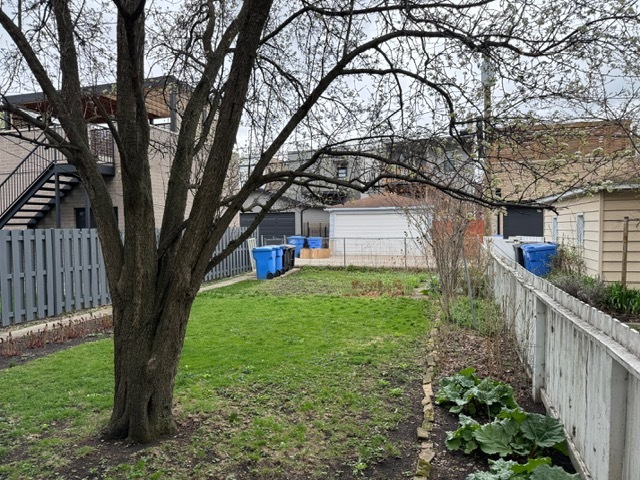 2512 N Mozart Street