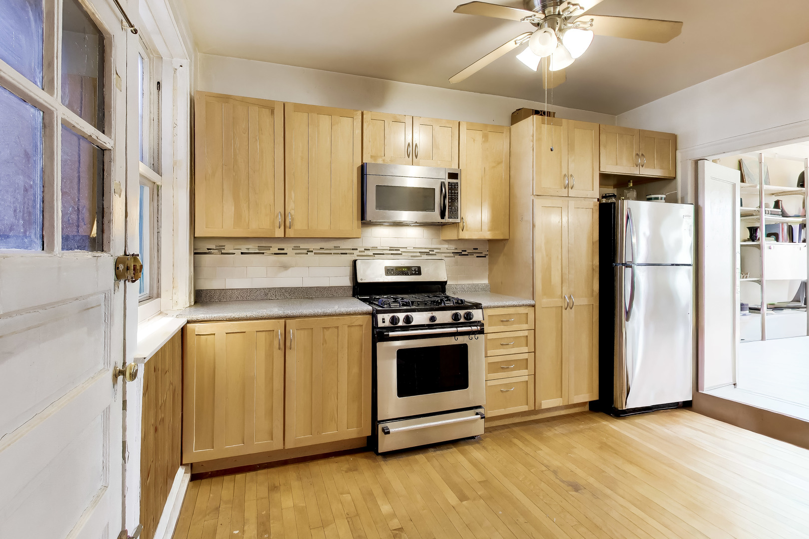 6430 N Glenwood Avenue Unit: 2J