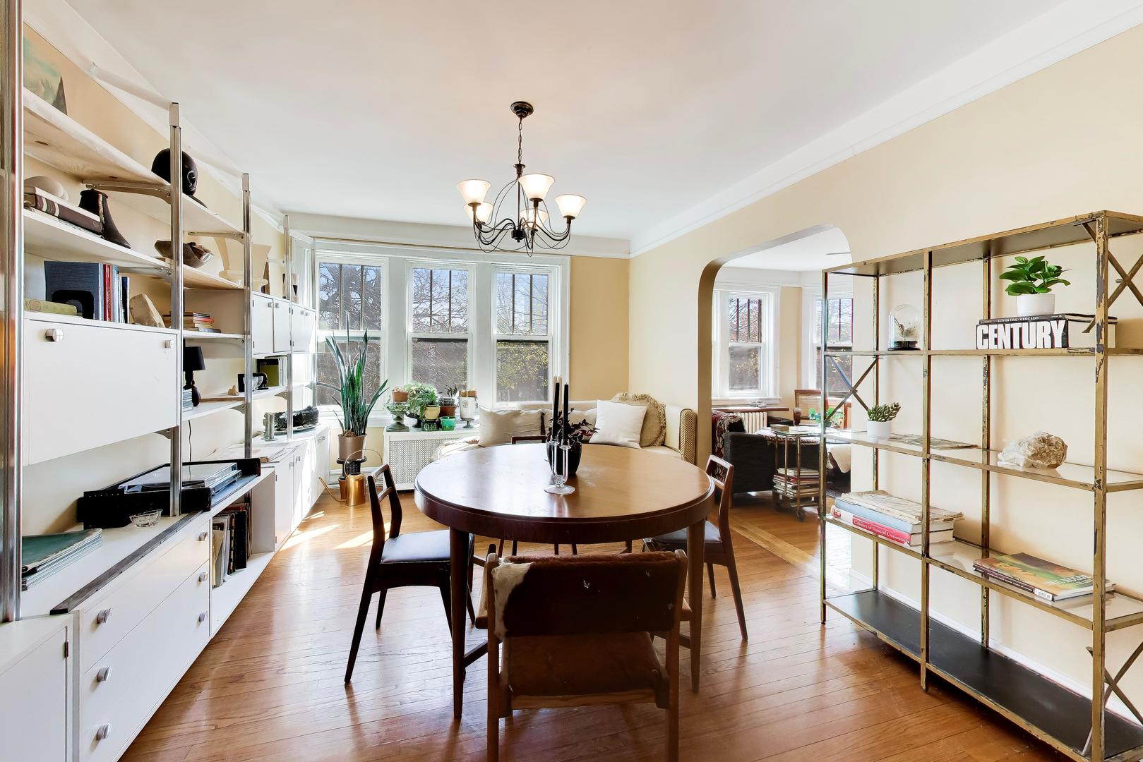 6430 N Glenwood Avenue Unit: 2J