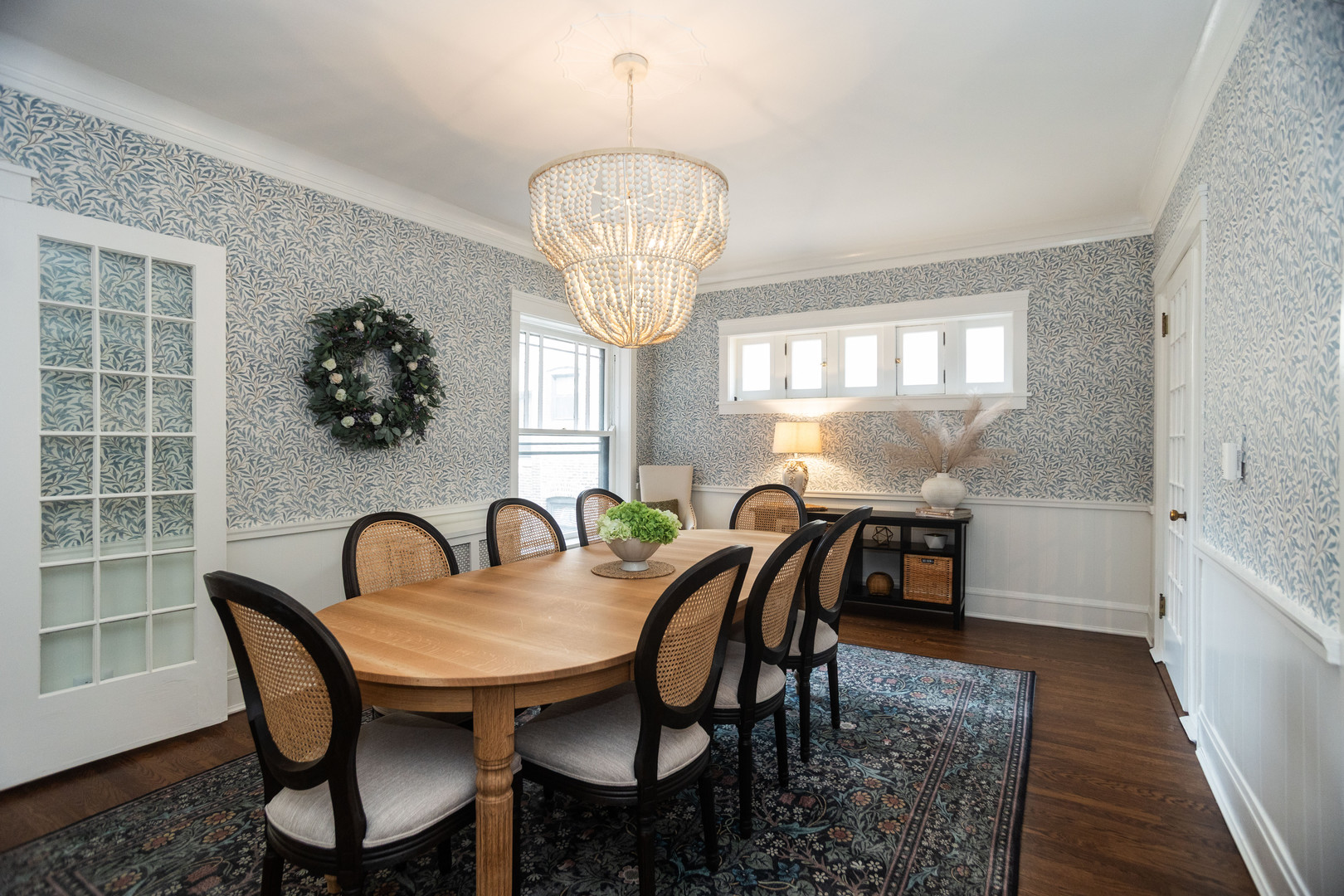 901 W Ainslie Street Unit: 2