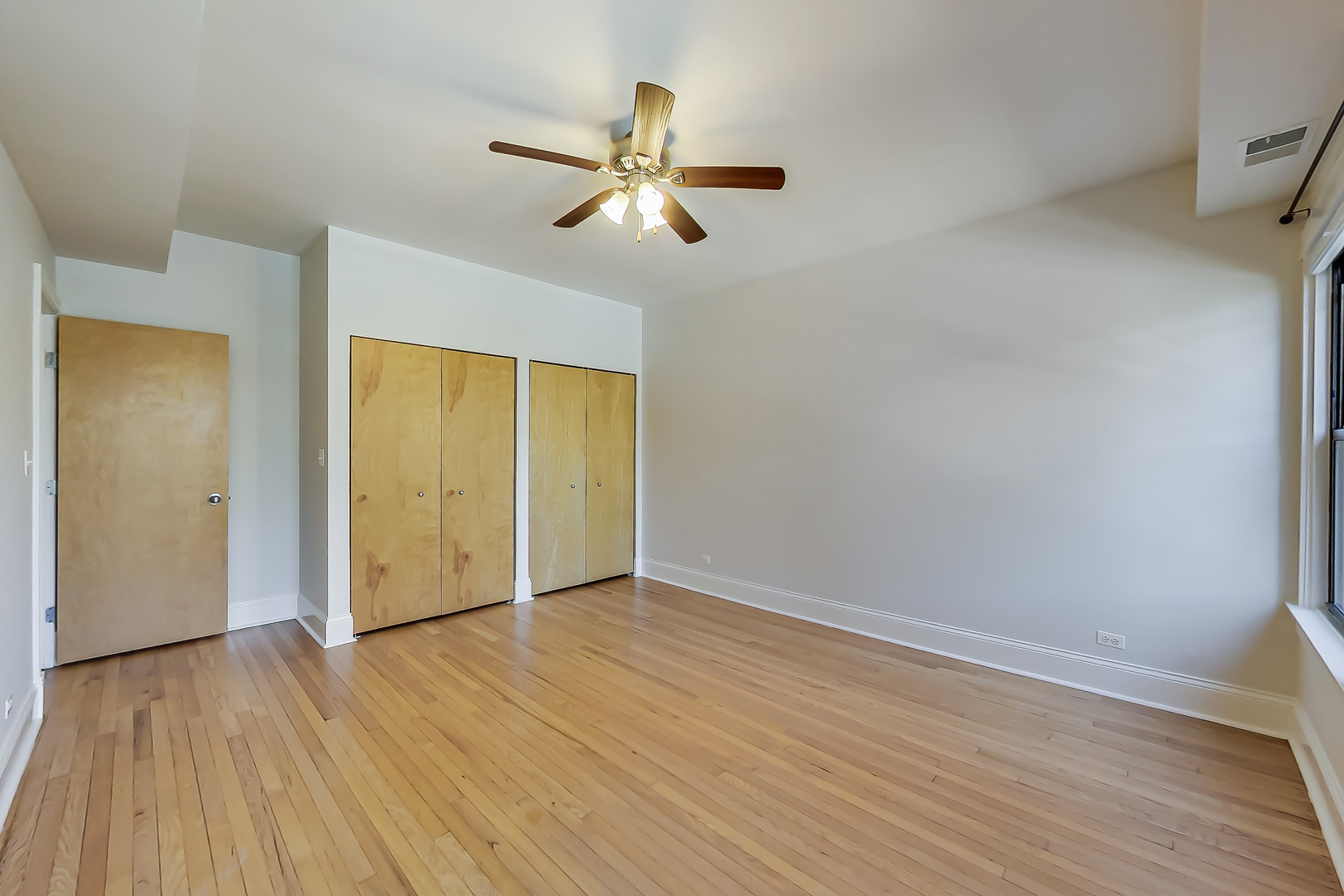 1465 W Fargo Avenue Unit: 2