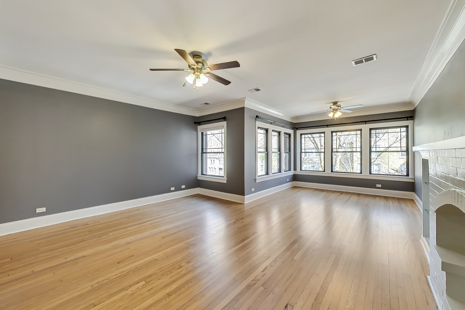 1465 W Fargo Avenue Unit: 2