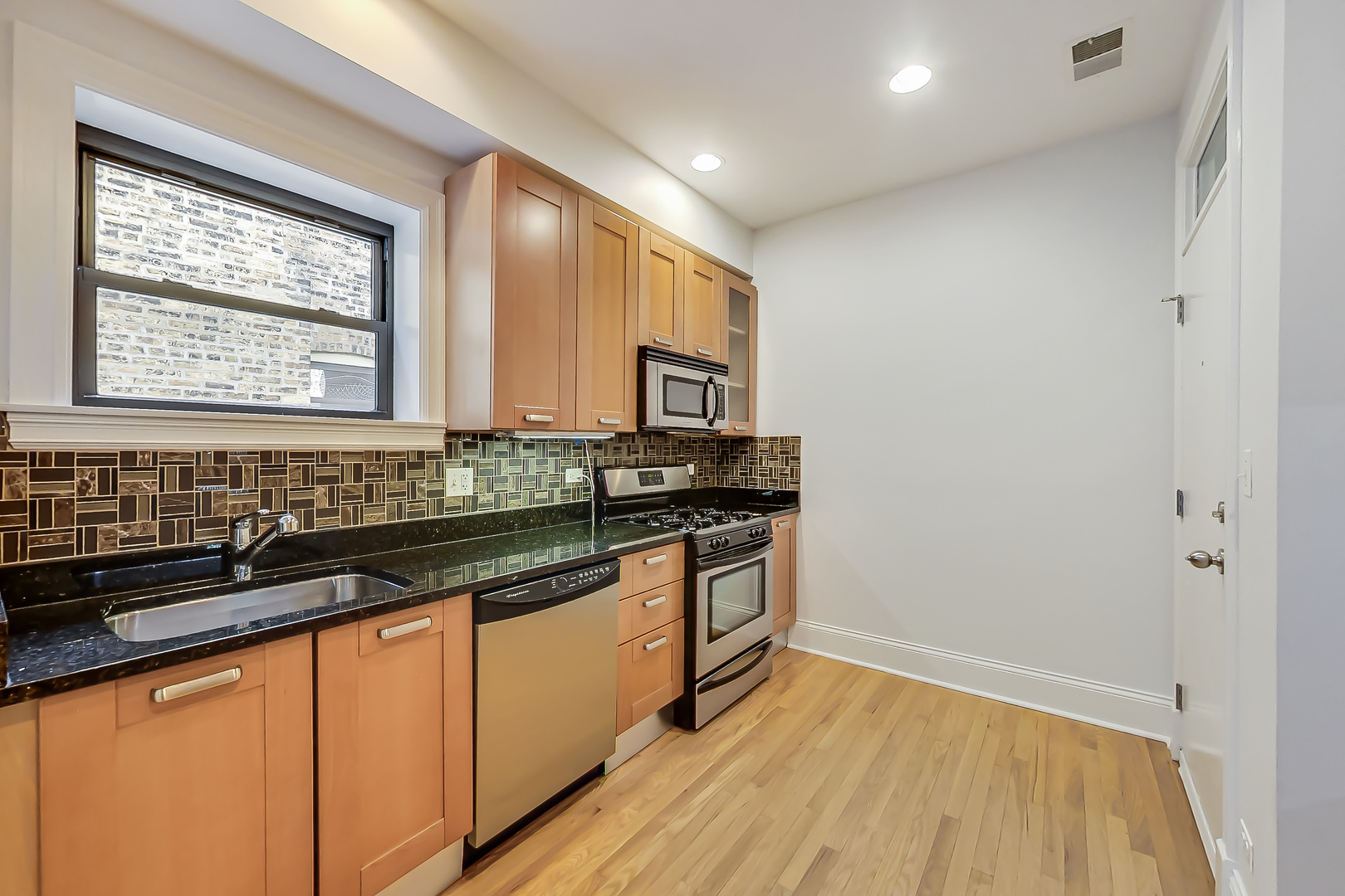 1465 W Fargo Avenue Unit: 2