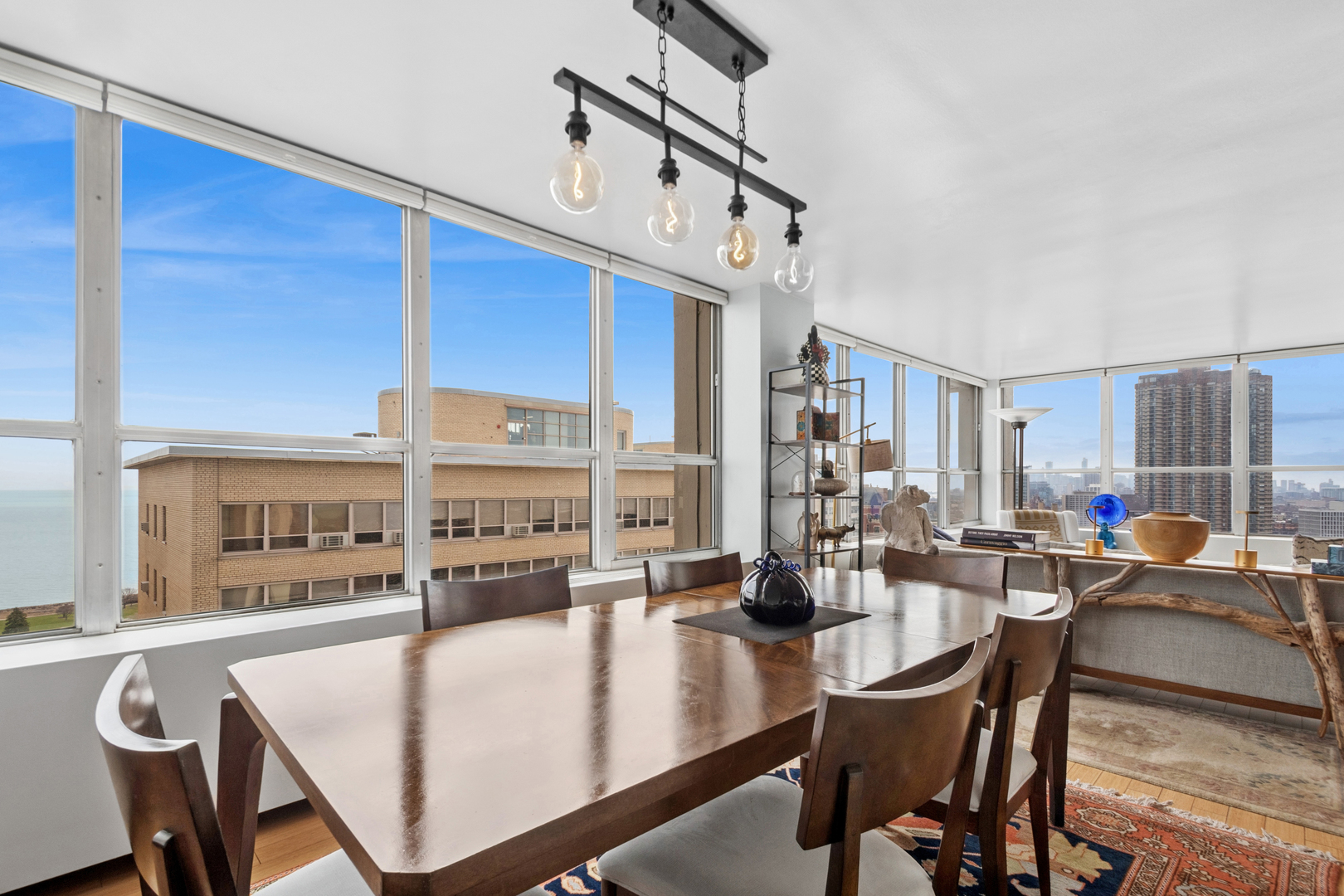 655 W IRVING PARK Road Unit: 2301