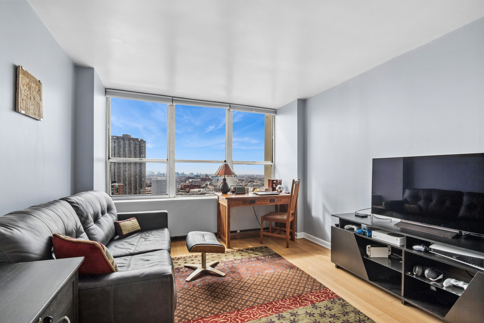 655 W IRVING PARK Road Unit: 2301