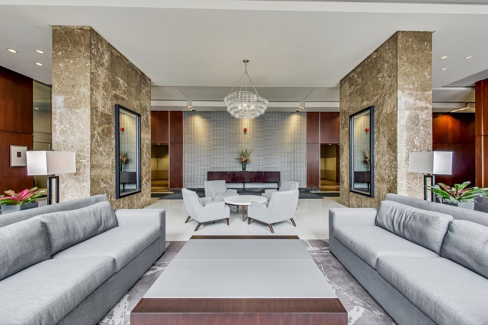 655 W IRVING PARK Road Unit: 2301