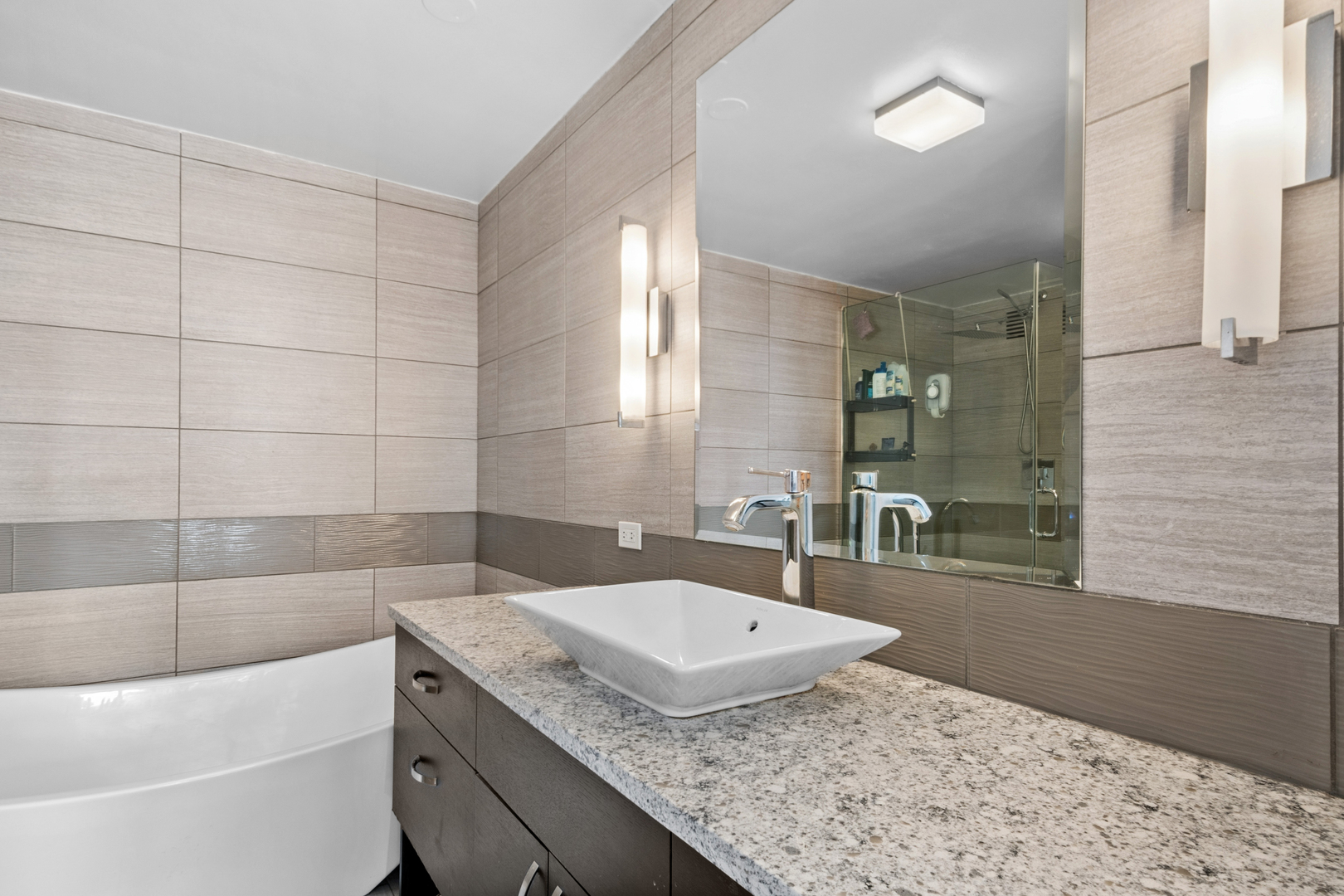 655 W IRVING PARK Road Unit: 2301
