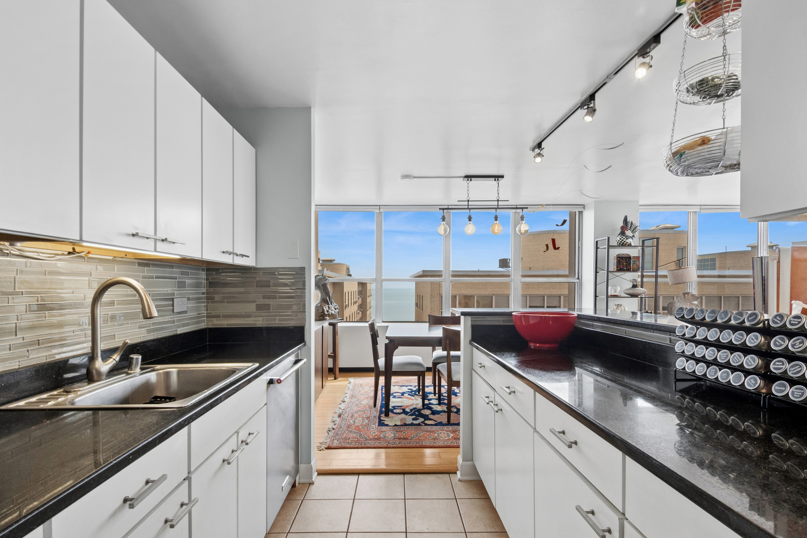655 W IRVING PARK Road Unit: 2301