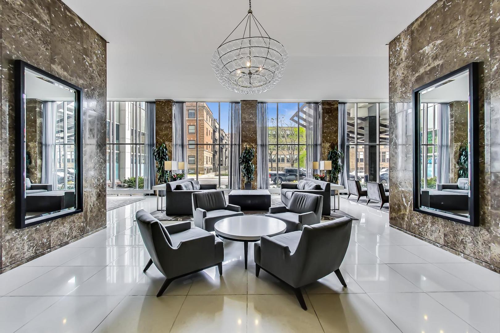 655 W IRVING PARK Road Unit: 2301